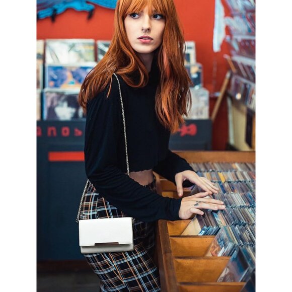 🆕Women White Faux Leather Small Clutch Purse Straw Wristlet Crossbody Bag - Picture 8 of 9